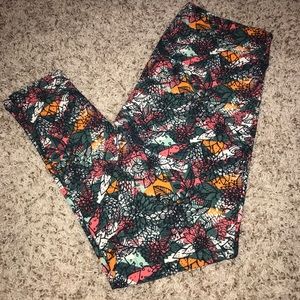 NWOT LulaRoe TC Leggings
